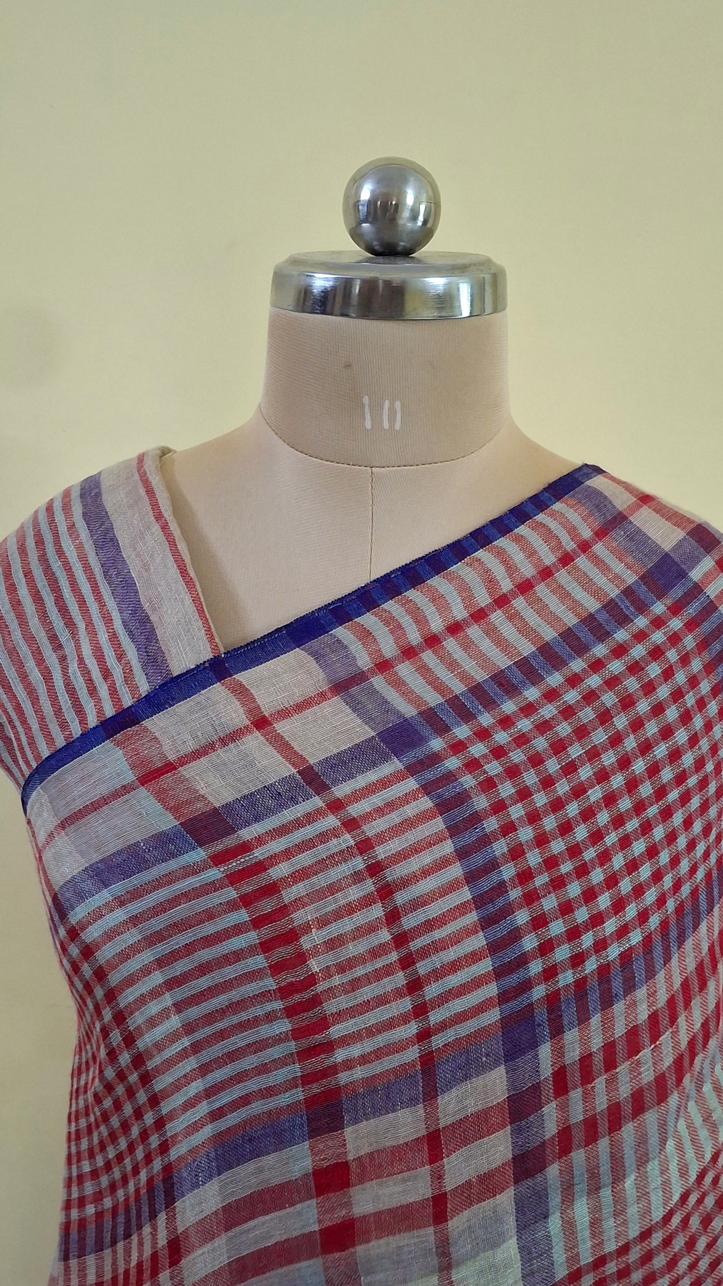 Red Multicolor Linen Checks Saree