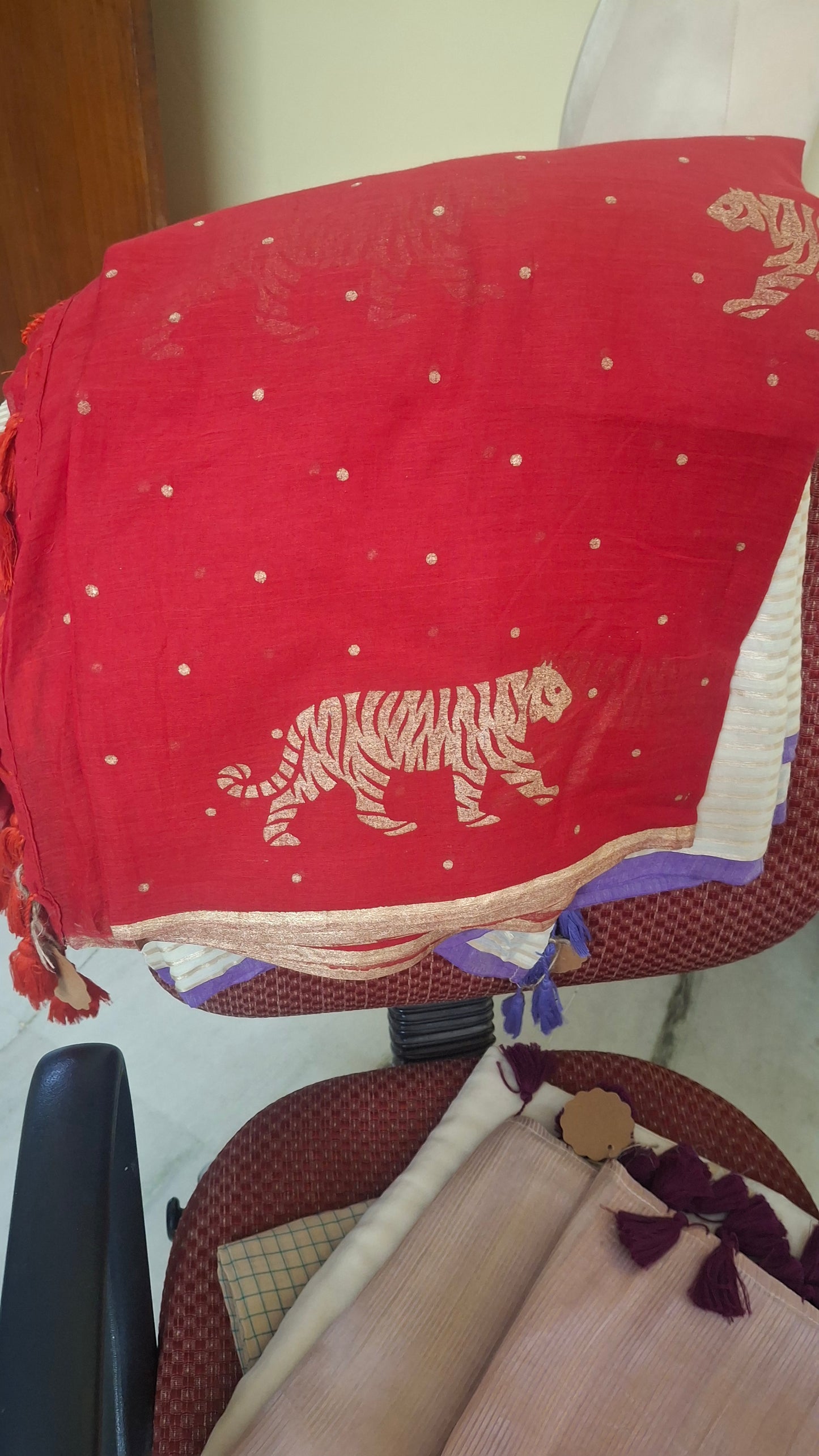 Red Tiger print Mul cotton Saree